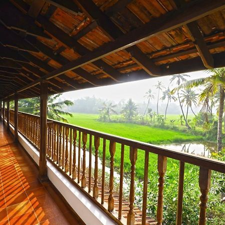Kumarakom Heritage Resort Kottayam Dış mekan fotoğraf