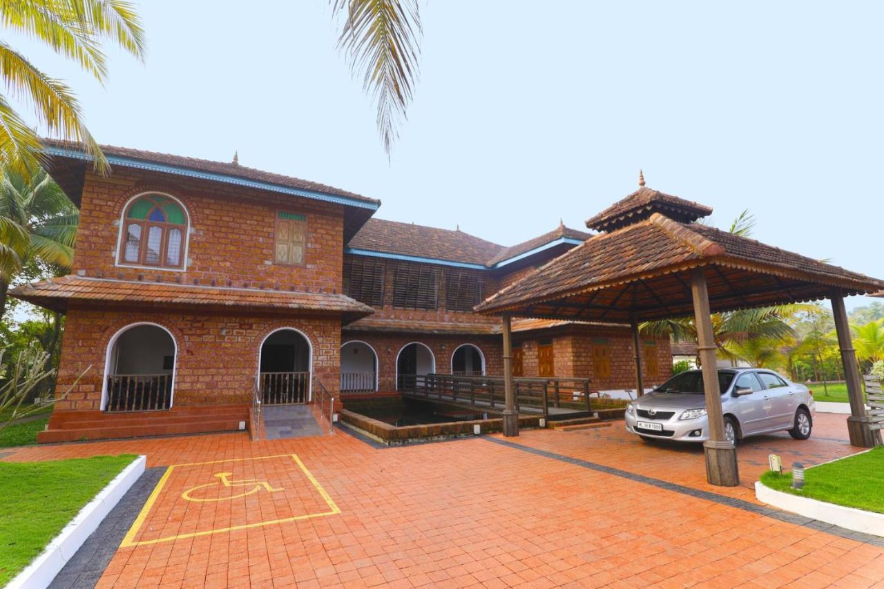 Kumarakom Heritage Resort Kottayam Dış mekan fotoğraf